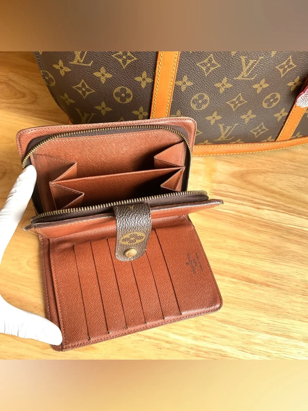 ✅LOUIS VUITTON ✅AUTHENTIC BUNDLE DEAL BAG+WALLET - Picture 9 of 12